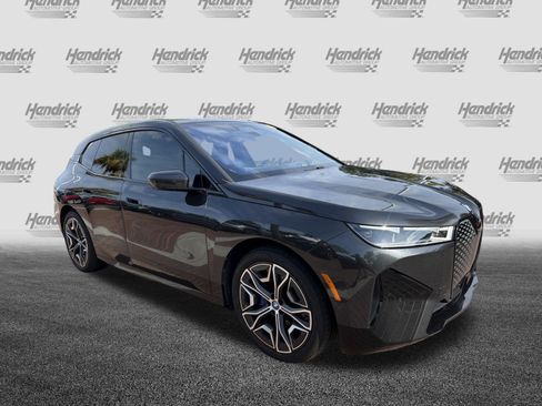 Used 2024 BMW iX xDrive50 w/ Premium Package AWD/4WD image 2