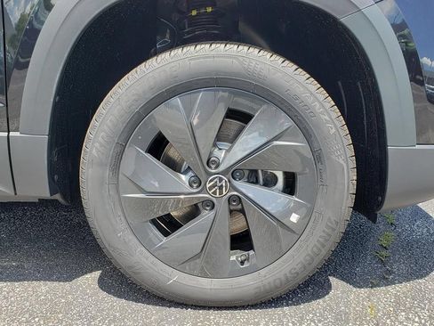 New 2026 Volkswagen Taos S FWD image 12