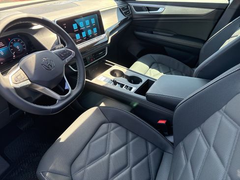 New 2026 Volkswagen Atlas Cross Sport SE FWD image 21