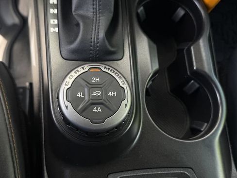 Used 2021 Ford Bronco Badlands AWD/4WD image 18