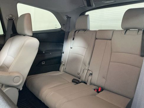 Used 2022 Honda Pilot Touring image 30
