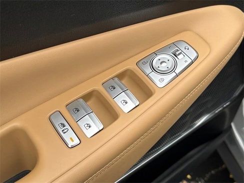 Used 2023 Hyundai Santa Fe Calligraphy image 13