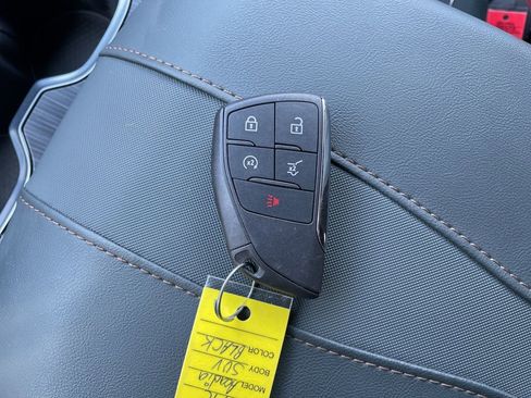 Used 2025 GMC Acadia AT4 w/ LPO, Floor Liner Package AWD/4WD image 24