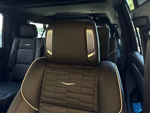 New 2026 Cadillac Escalade ESV Platinum Sport image 32