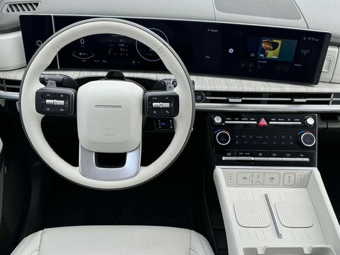 New 2025 Hyundai Santa Fe Calligraphy image 18