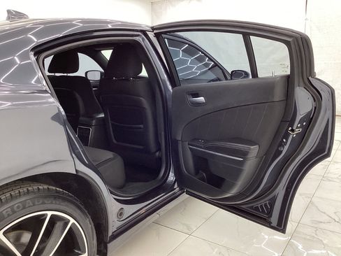 Used 2018 Dodge Charger SXT Plus image 23