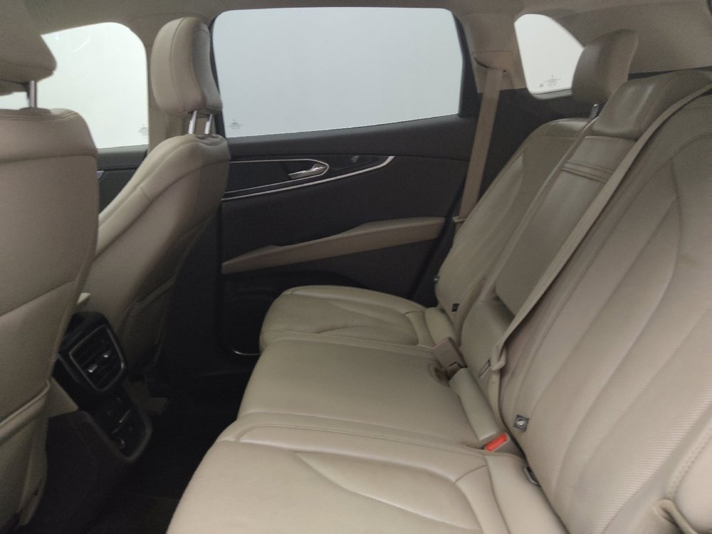 Used 2022 Lincoln Nautilus Reserve FWD image 18