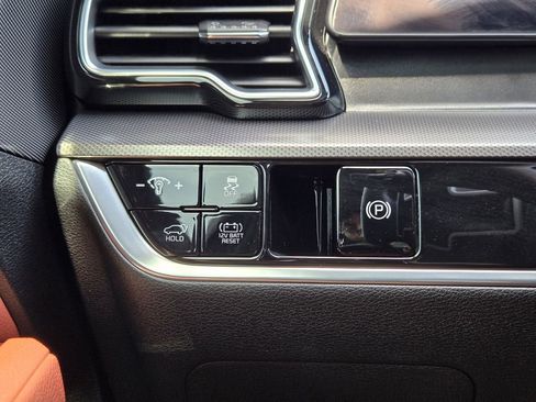 Used 2023 Kia Sportage SX Prestige image 24