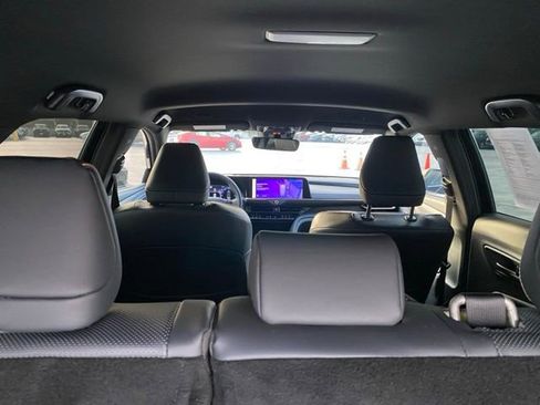 Used 2025 Toyota Crown Signia AWD/4WD image 10