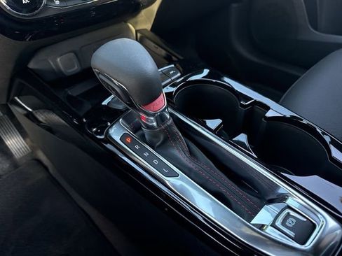 New 2026 Chevrolet Trax RS w/ Sunroof Package image 18