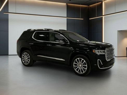 Used 2023 GMC Acadia Denali w/ Denali Ultimate Package FWD image 7