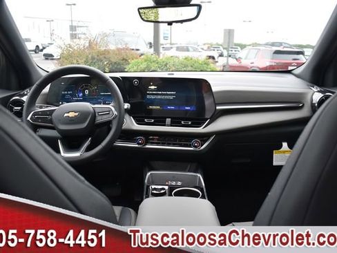 New 2026 Chevrolet Equinox LT w/ Convenience Package II image 3