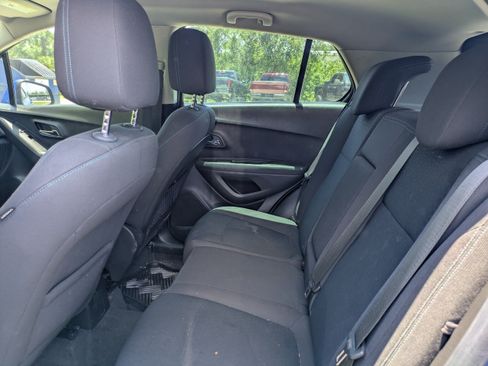 Used 2016 Chevrolet Trax LS FWD image 10