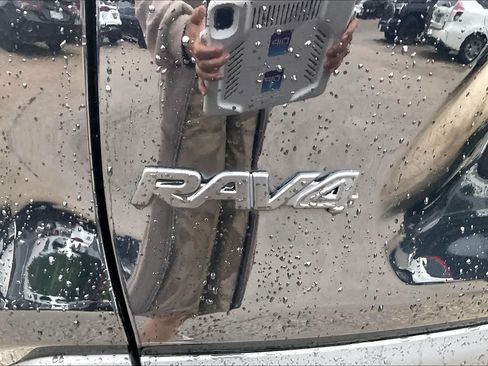 Used 2025 Toyota RAV4 LE FWD image 29