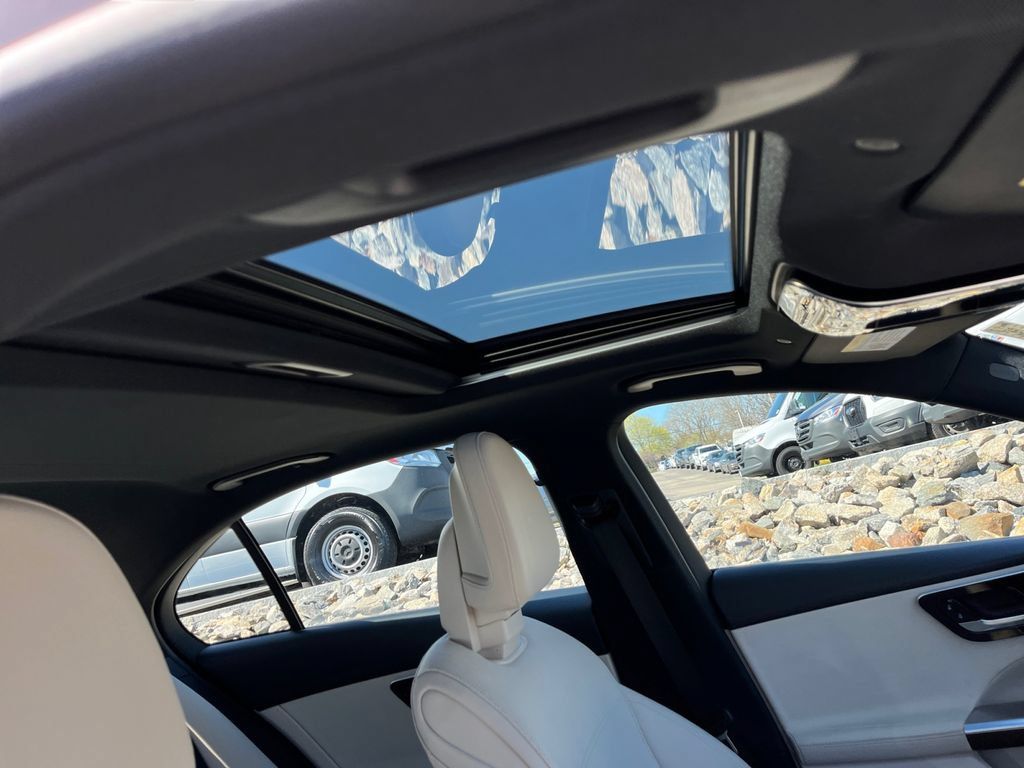 Certified 2023 Mercedes-Benz C 300 4MATIC Sedan image 17