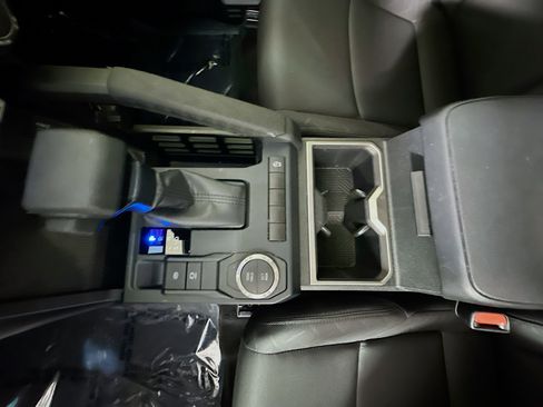 Used 2025 Toyota Tacoma SR5 image 22