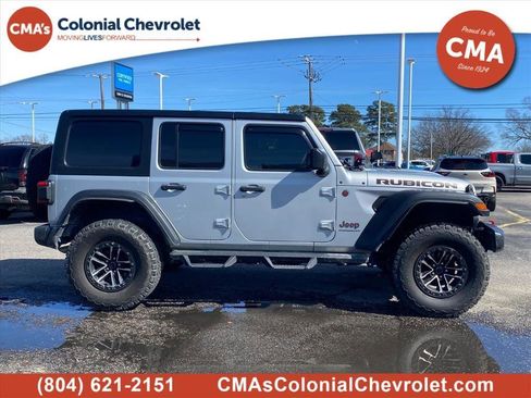 Used 2024 Jeep Wrangler Unlimited Rubicon w/ XTREMEE 35" Tire Package image 2