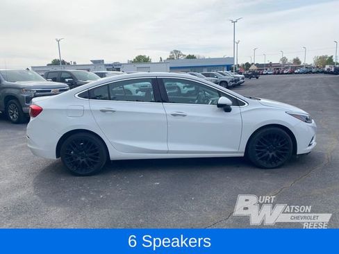 Used 2017 Chevrolet Cruze Premier FWD image 9