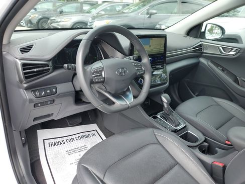 Used 2020 Hyundai Ioniq Limited image 15