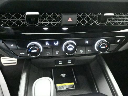 Used 2025 Honda Accord Sport image 17