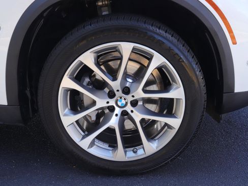 Used 2022 BMW X5 sDrive40i w/ Premium Package image 43