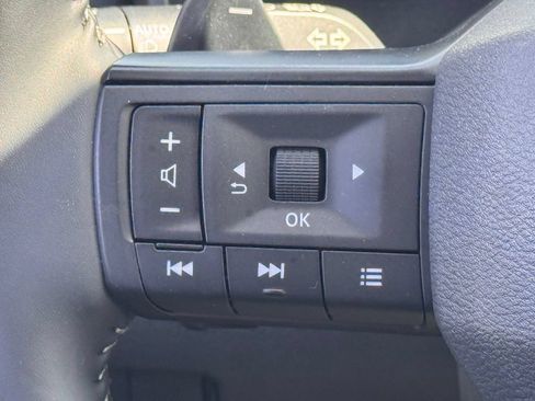 Certified 2026 Nissan Rogue SV AWD/4WD image 16
