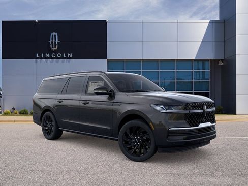 New 2026 Lincoln Navigator L Reserve w/ Jet Appearance Package AWD/4WD image 7