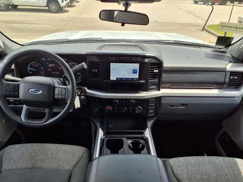Used 2024 Ford F250 XLT w/ FX4 Off-Road Package AWD/4WD image 13