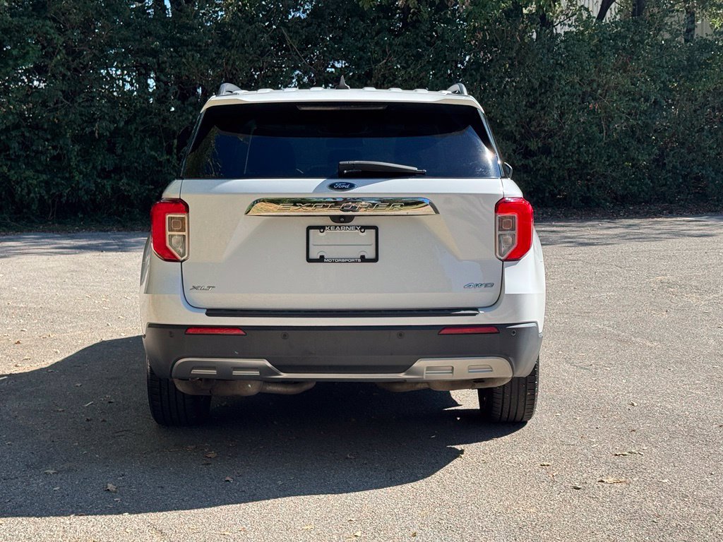 Used 2021 Ford Explorer XLT w/ Equipment Group 202A AWD/4WD image 6