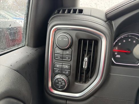 Used 2020 Chevrolet Silverado 2500 LTZ w/ LTZ Plus Package image 12