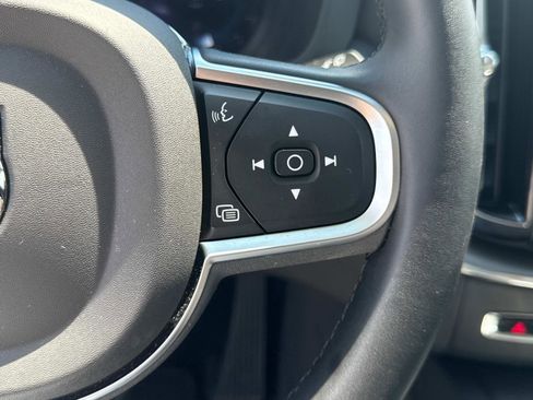 Used 2025 Volvo XC60 B5 Core w/ Climate Package image 29