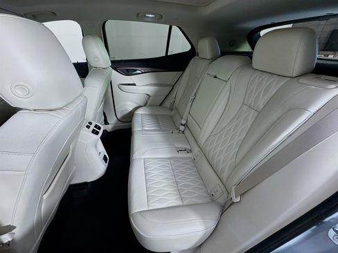 Certified 2023 Buick Envision Avenir image 23