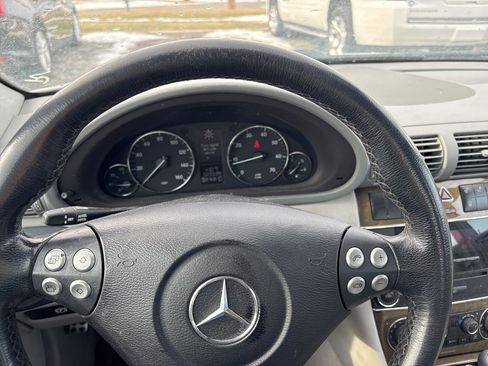 Used 2007 Mercedes-Benz C 230 Sedan image 14