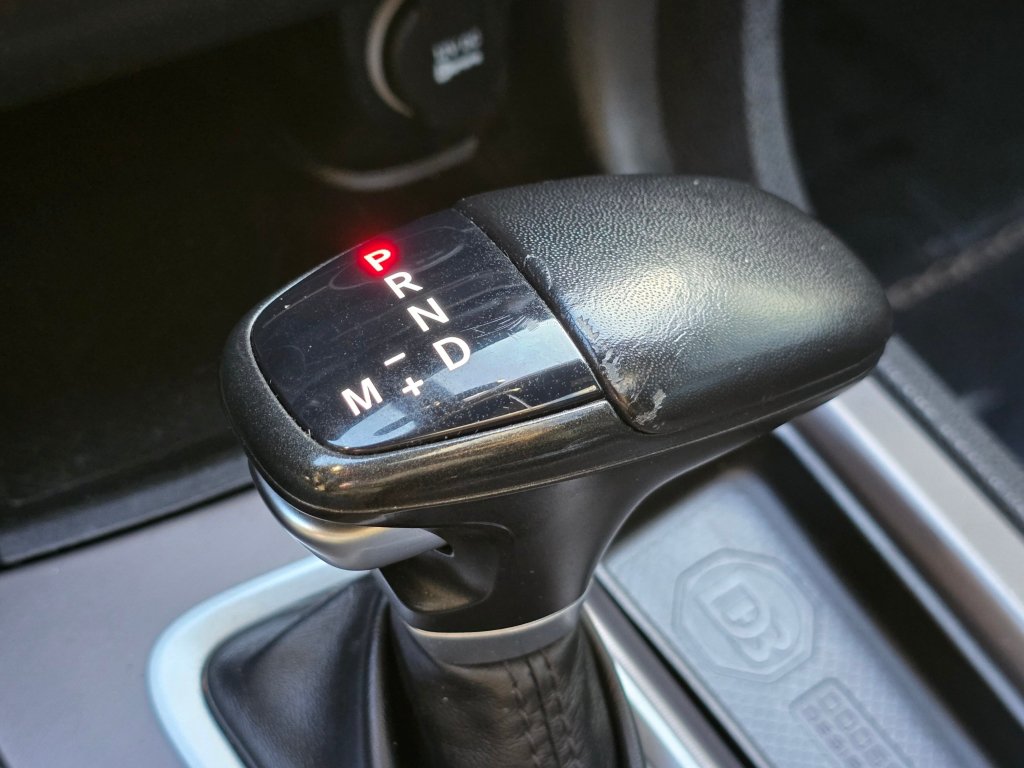 Used 2023 Dodge Charger SXT w/ Cold Weather Package RWD image 12
