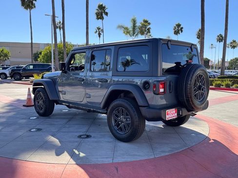 Used 2024 Jeep Wrangler Sport S image 6