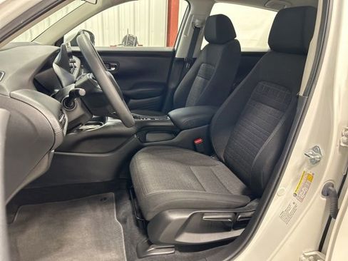 Certified 2024 Honda HR-V LX image 13