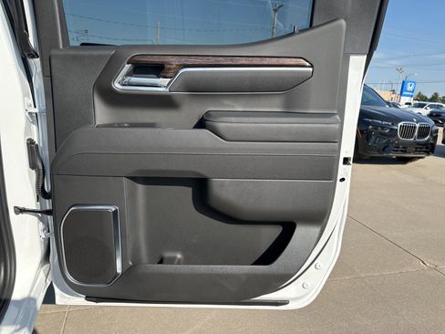 New 2026 GMC Sierra 1500 Elevation image 18