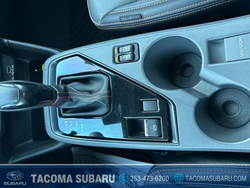 Certified 2024 Subaru Crosstrek 2.5i Limited w/ Crosstrek Mirror Package image 27