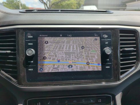 Used 2023 Volkswagen Atlas SEL Premium AWD/4WD image 23