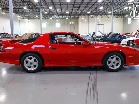 Used 1991 Chevrolet Camaro Z28 image 40