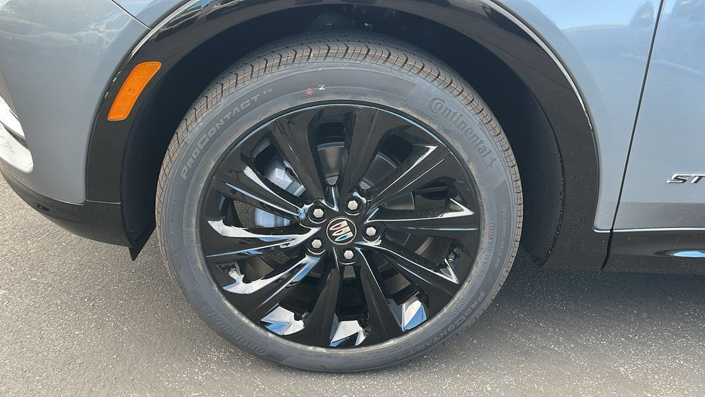 New 2026 Buick Envista Sport Touring w/ Convenience I Package FWD image 9