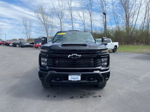 Used 2024 Chevrolet Silverado 3500 W/T AWD/4WD image 4