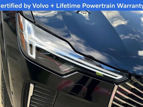 Certified 2025 Volvo XC90 B6 Plus image 39