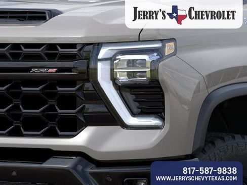 New 2026 Chevrolet Silverado 2500 ZR2 AWD/4WD image 11