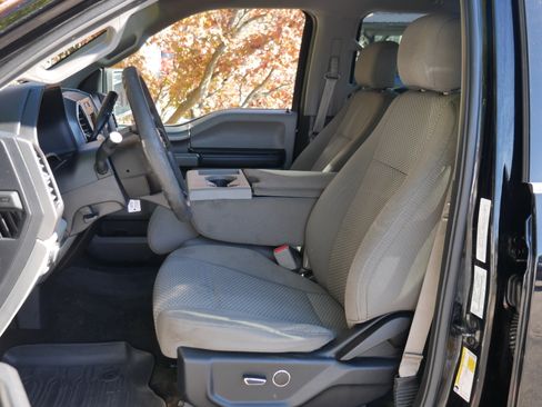 Used 2017 Ford F150 XLT w/ XTR Package image 3