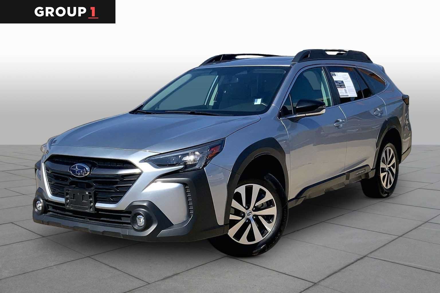 Used 2025 Subaru Outback Premium AWD/4WD image 1
