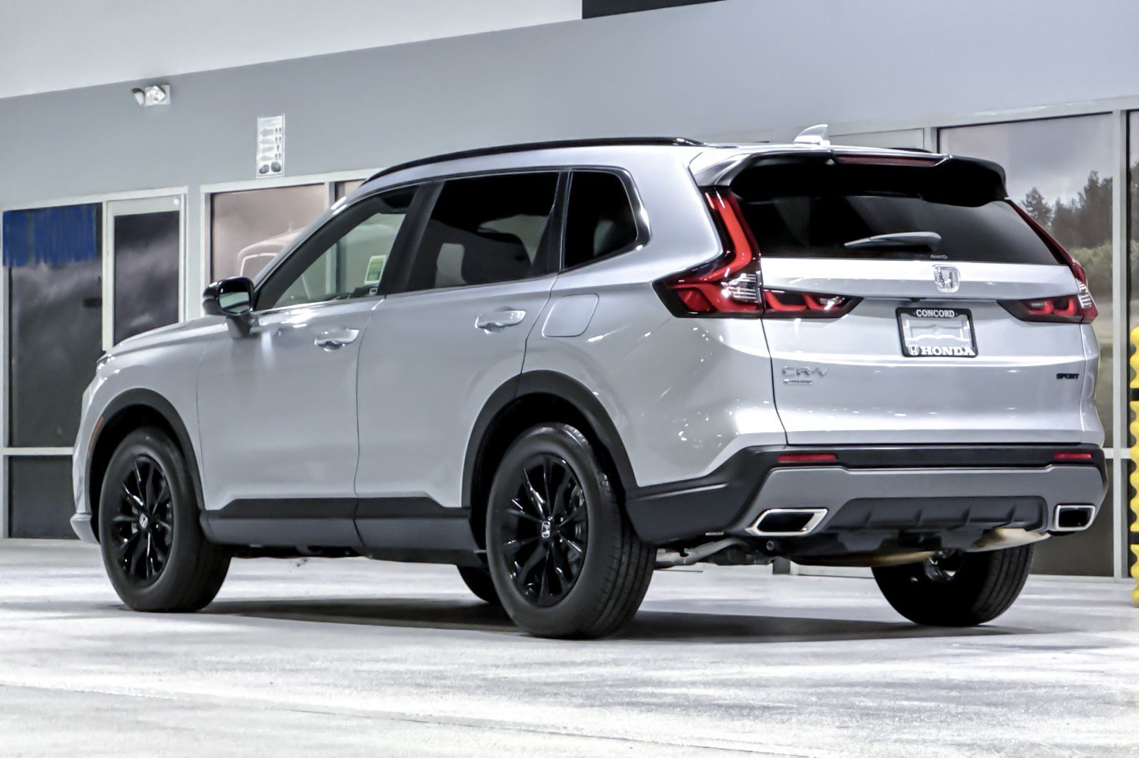 Used 2025 Honda CR-V Sport image 3