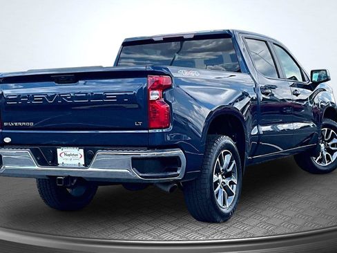 Used 2023 Chevrolet Silverado 1500 LT AWD/4WD image 2