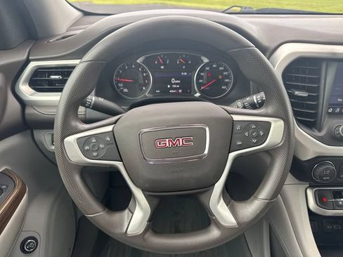 Used 2023 GMC Acadia SLE w/ Driver Convenience Package AWD/4WD image 17