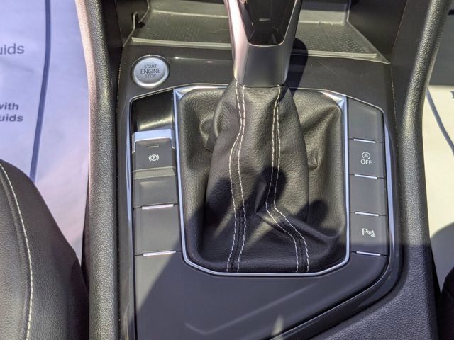 Used 2023 Volkswagen Tiguan SE R-Line FWD image 17